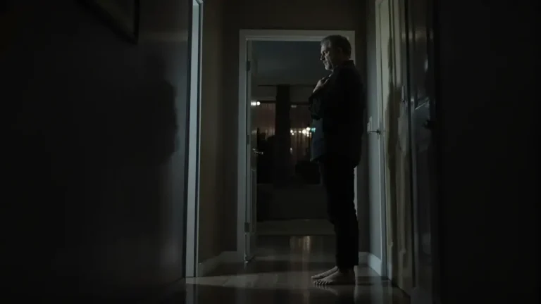 Deskundigen zijn het erover eens dat mensen die de deur meerdere keren controleren, het risico lopen tijd te verliezen en hun gemoedsrust te verstoren, volgens specialisten